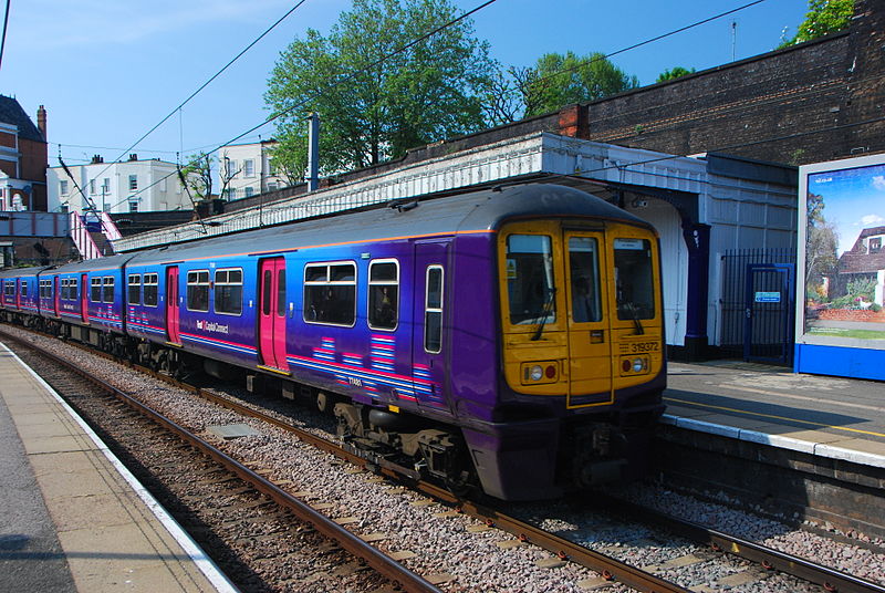 Thameslink trains to St Albans for Dark Matter composites course travel